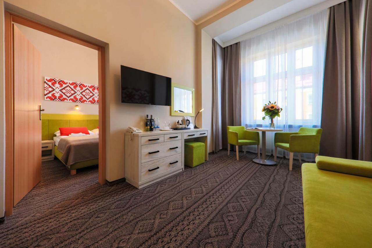 Hotel *** Nat Krynica Zdroj Eksteriør bilde