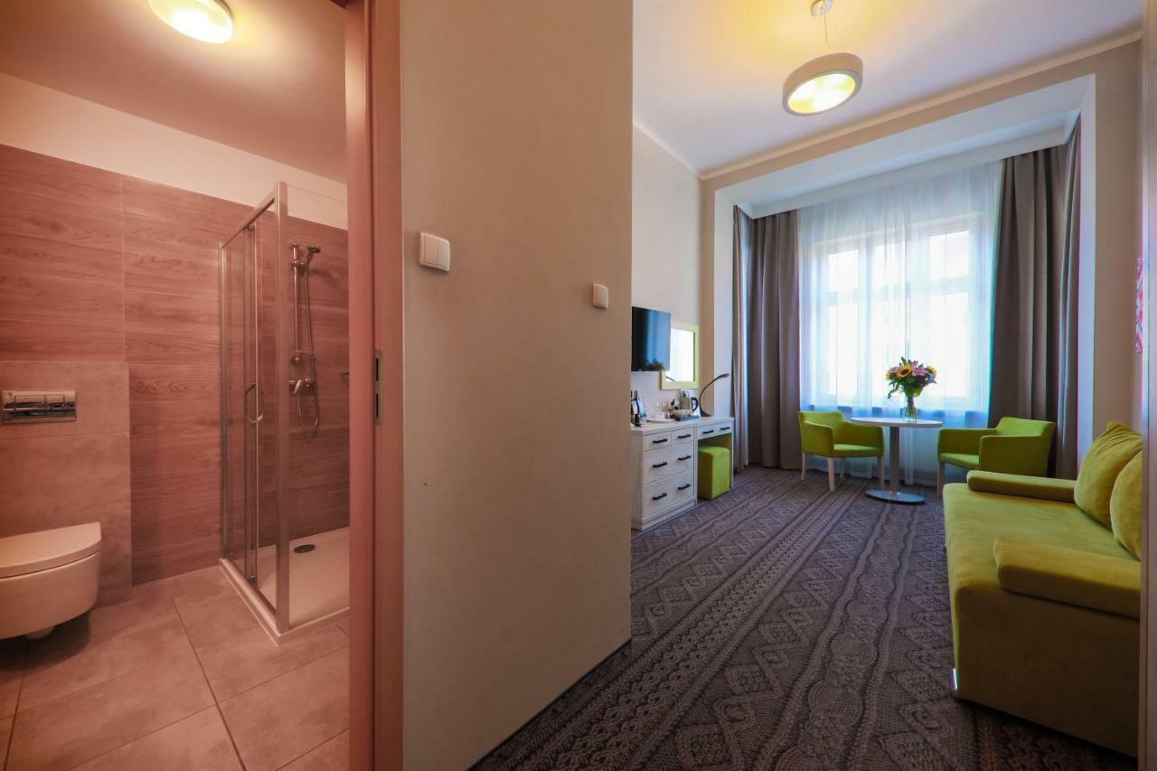 Hotel *** Nat Krynica Zdroj Eksteriør bilde